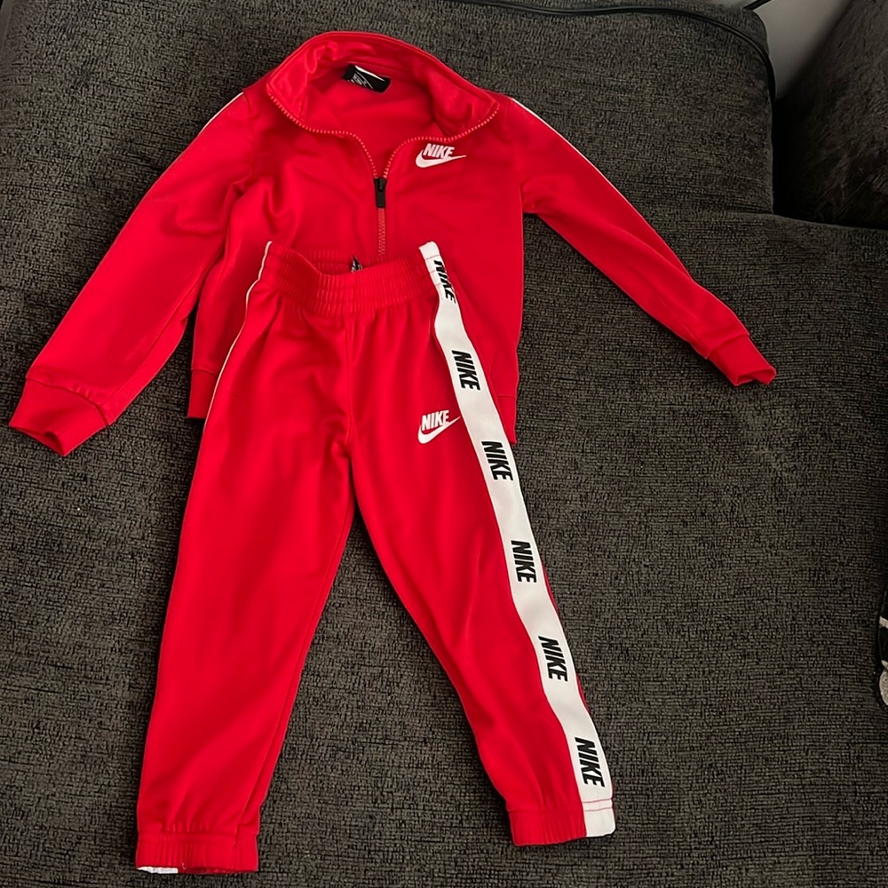 Toddler Nike tracksuit